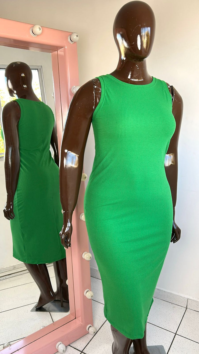 Vestido Canelado Plus