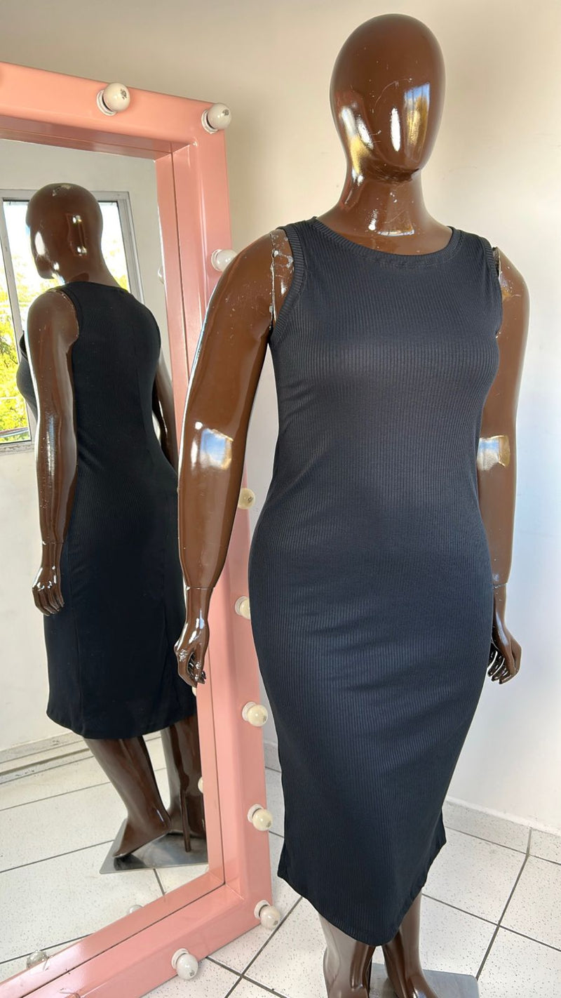 Vestido Canelado Plus